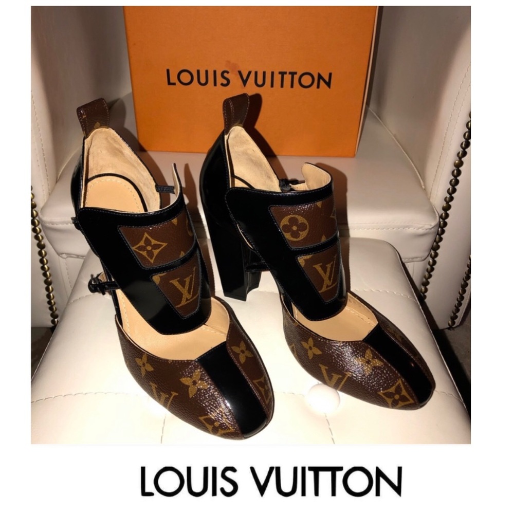 Louis Vuitton Pumps & Two free gifts🎁